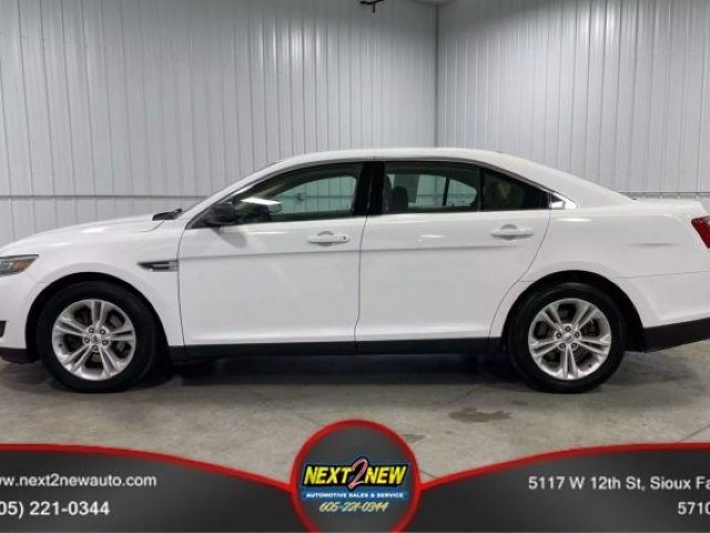 An image of 2017 Ford Taurus