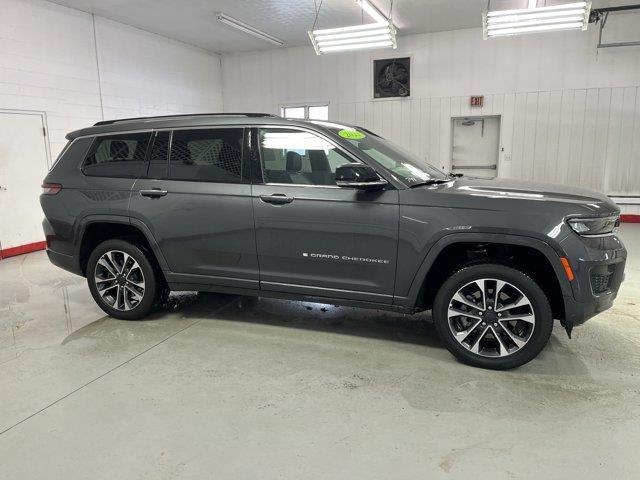 An image of 2023 Jeep Grand Cherokee L