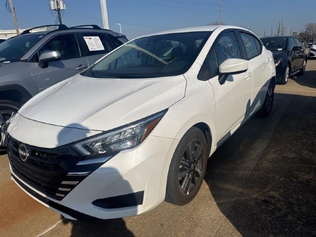 An image of 2025 Nissan Versa